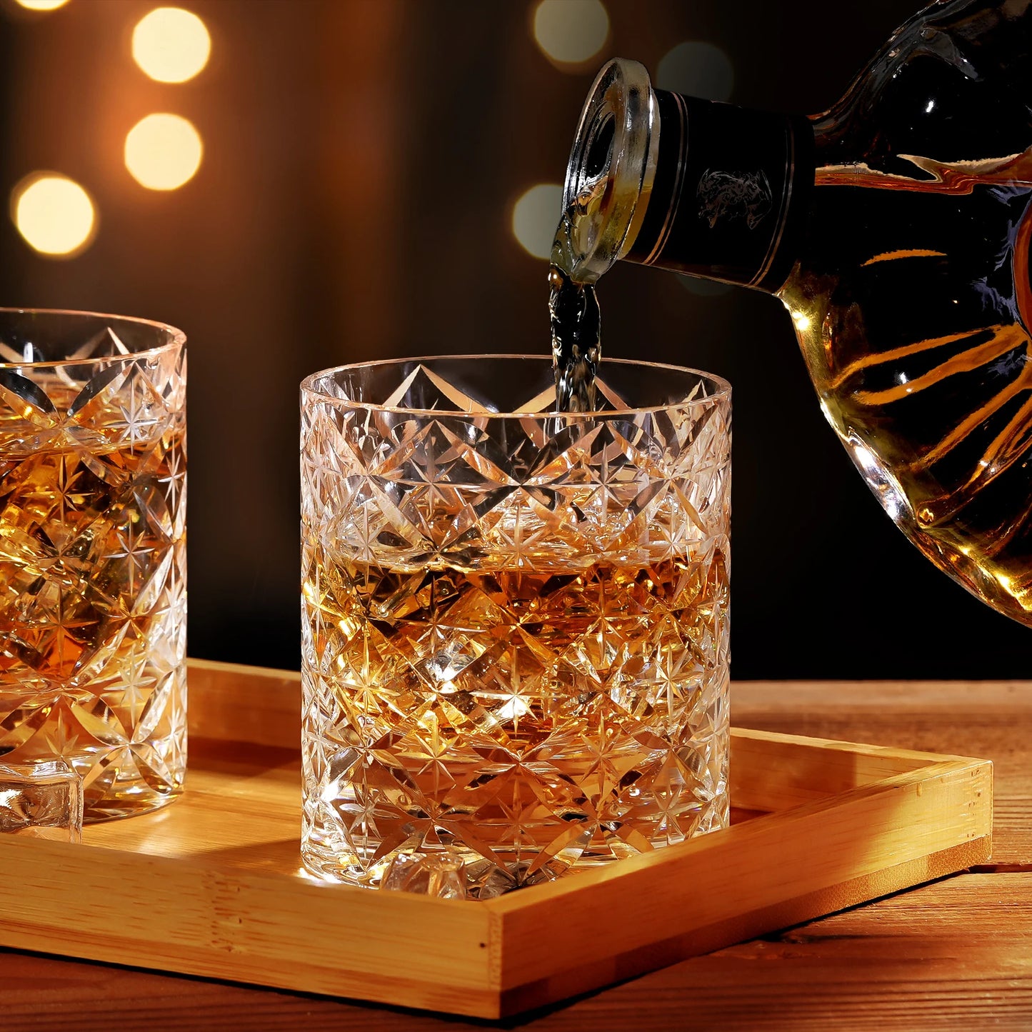 Handgeschliffenes Kristallglas mit Holzuntersetzern - Geschenkbox Tumbler